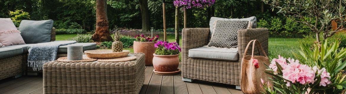 Meble ogrodowe: Krzesła, Fotele i Ławki od StonesGarden